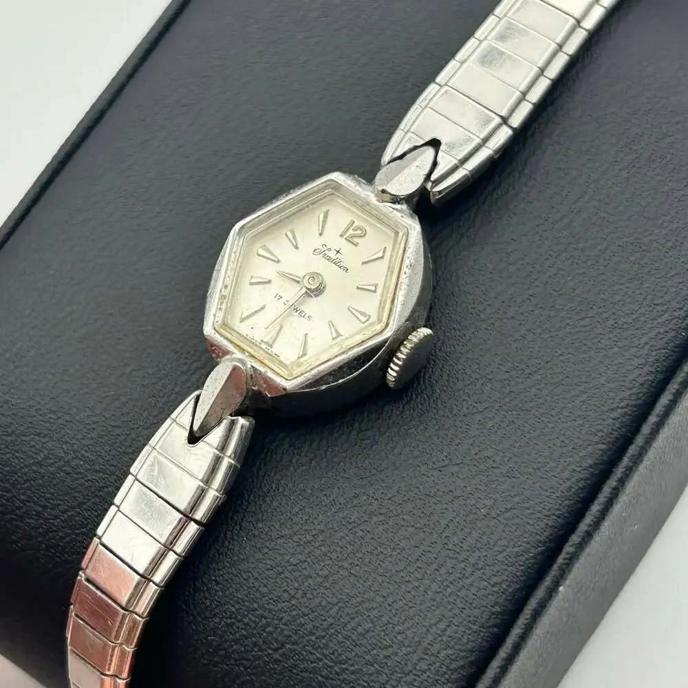 Vintage Tradition 17 Jewels Silver-tone Mechanical Ladies' Watch New Battery
